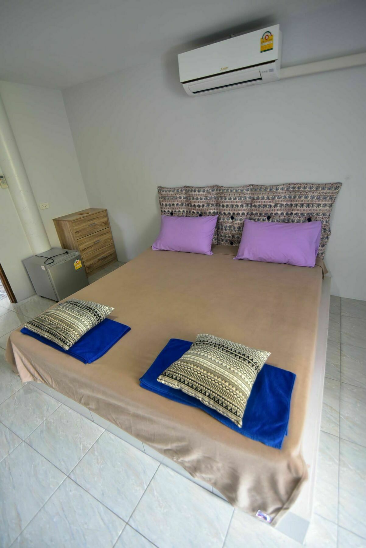 Easy Rooms And Minimart Ko Lanta Kültér fotó